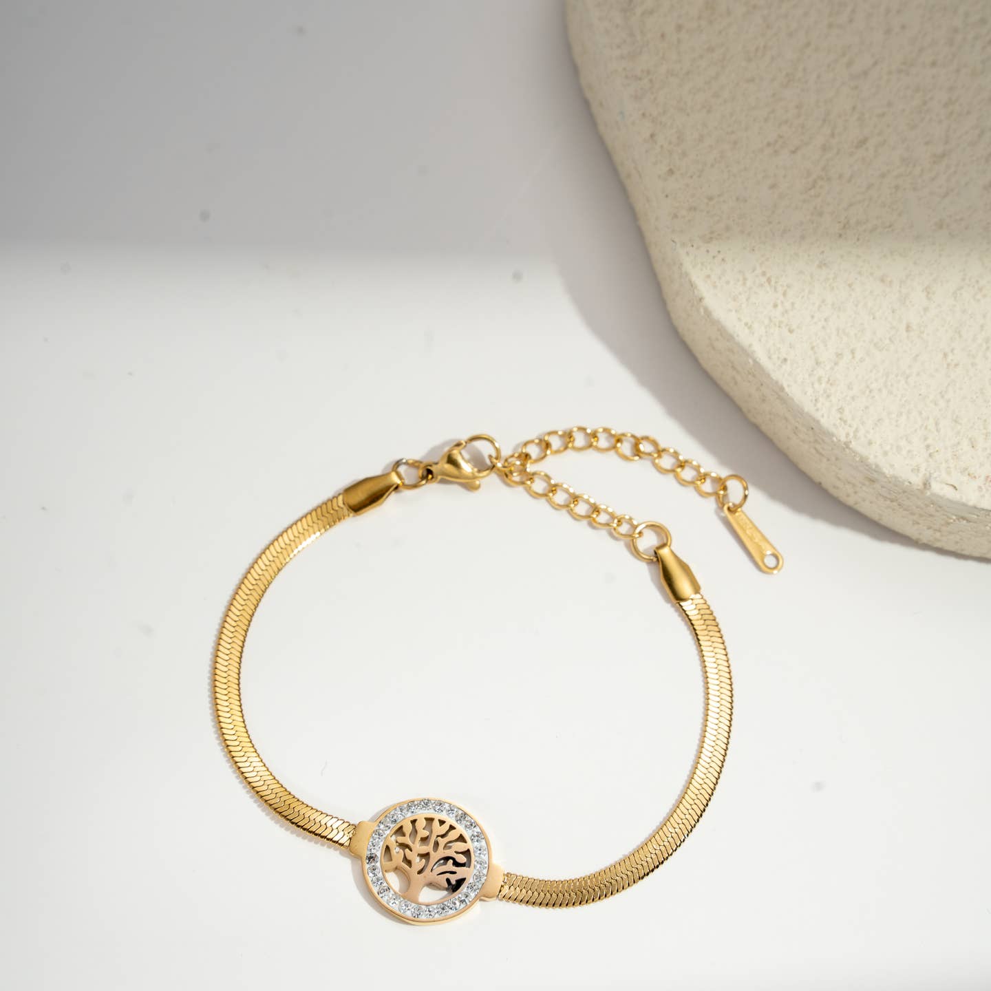 Bracelet en acier inoxydable raffiné motif arbre de vie