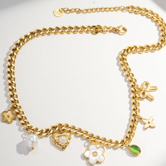 Collier à breloques – Fleur, cœur, perle & pierre en acie